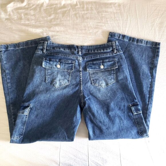 Low-Rise Skater Wide Leg Blue Jeans - Picture 2 of 6